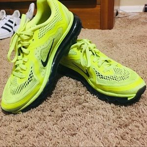 Nike Air Max Women’s Neutral Ride Running Shoes